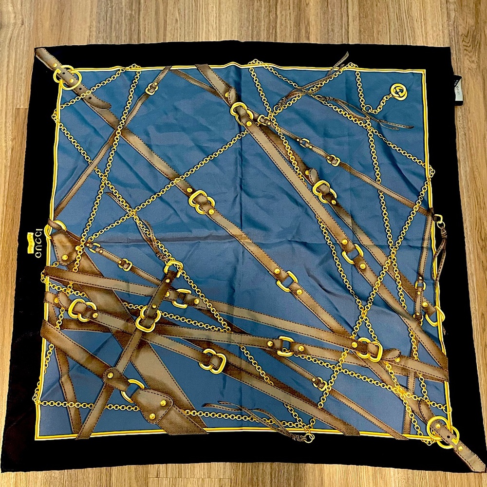 Gucci silk scarf